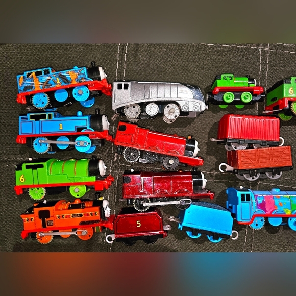 2013 Thomas & Friends Thomas Lot - Picture 7 of 8